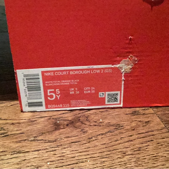 Nike Black, Orange, And white dunks! Only used to try on! SEND OFFERS:) - Picture 3 of 7